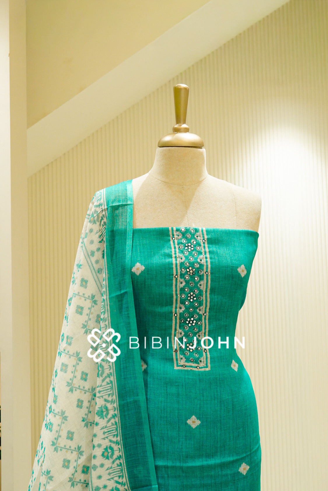 Art Linen Embroidery Unstitched Salwar Suit Material Turquoise Green close view