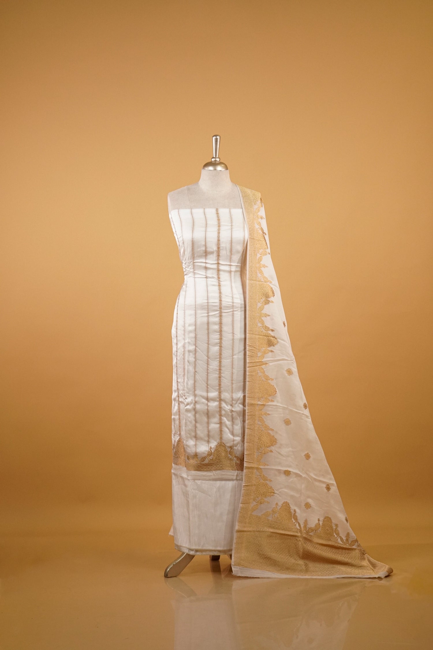 Dyeable Banarasi Salwarset