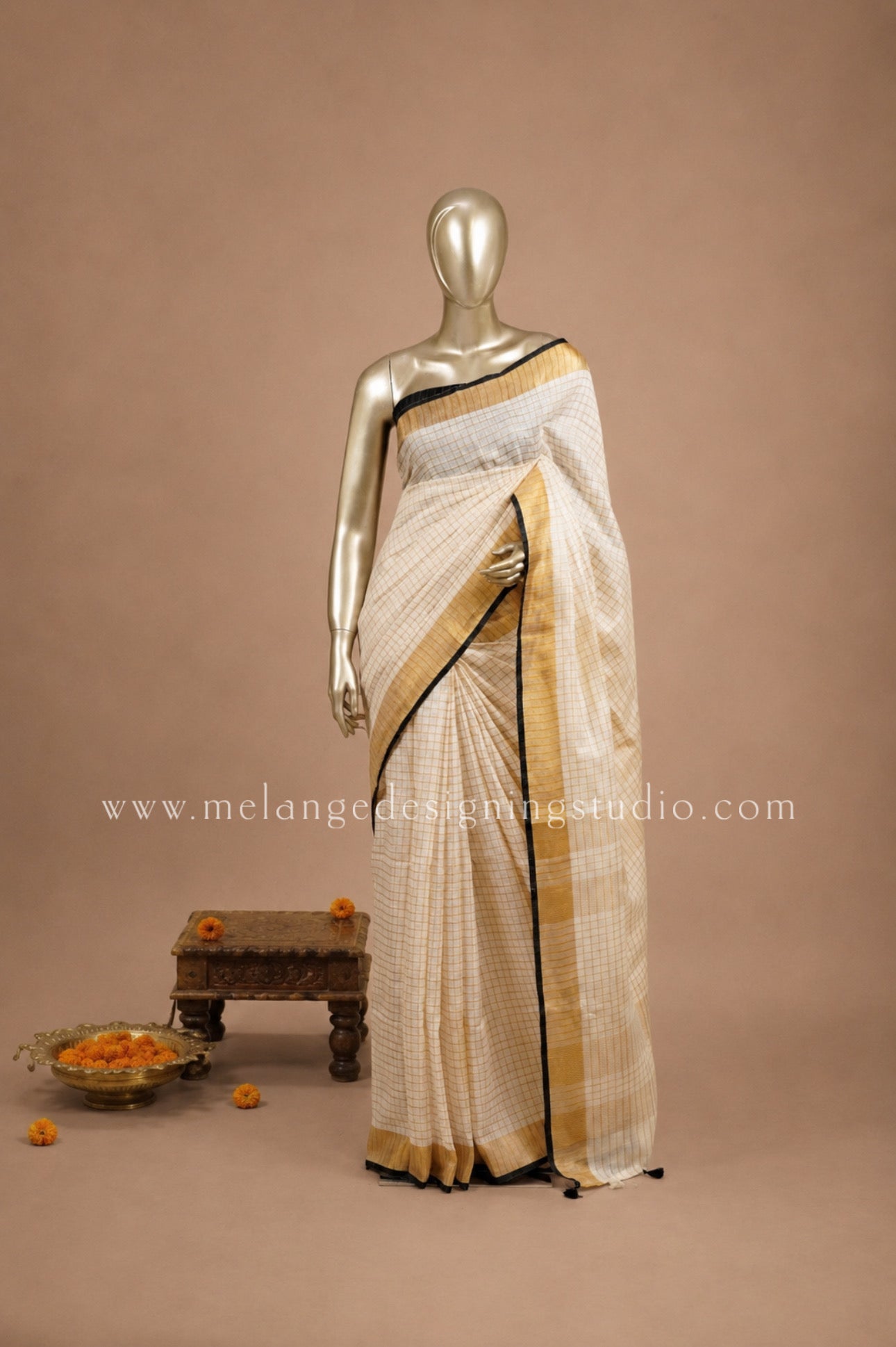 Linen Weaving  Saree MDS0007