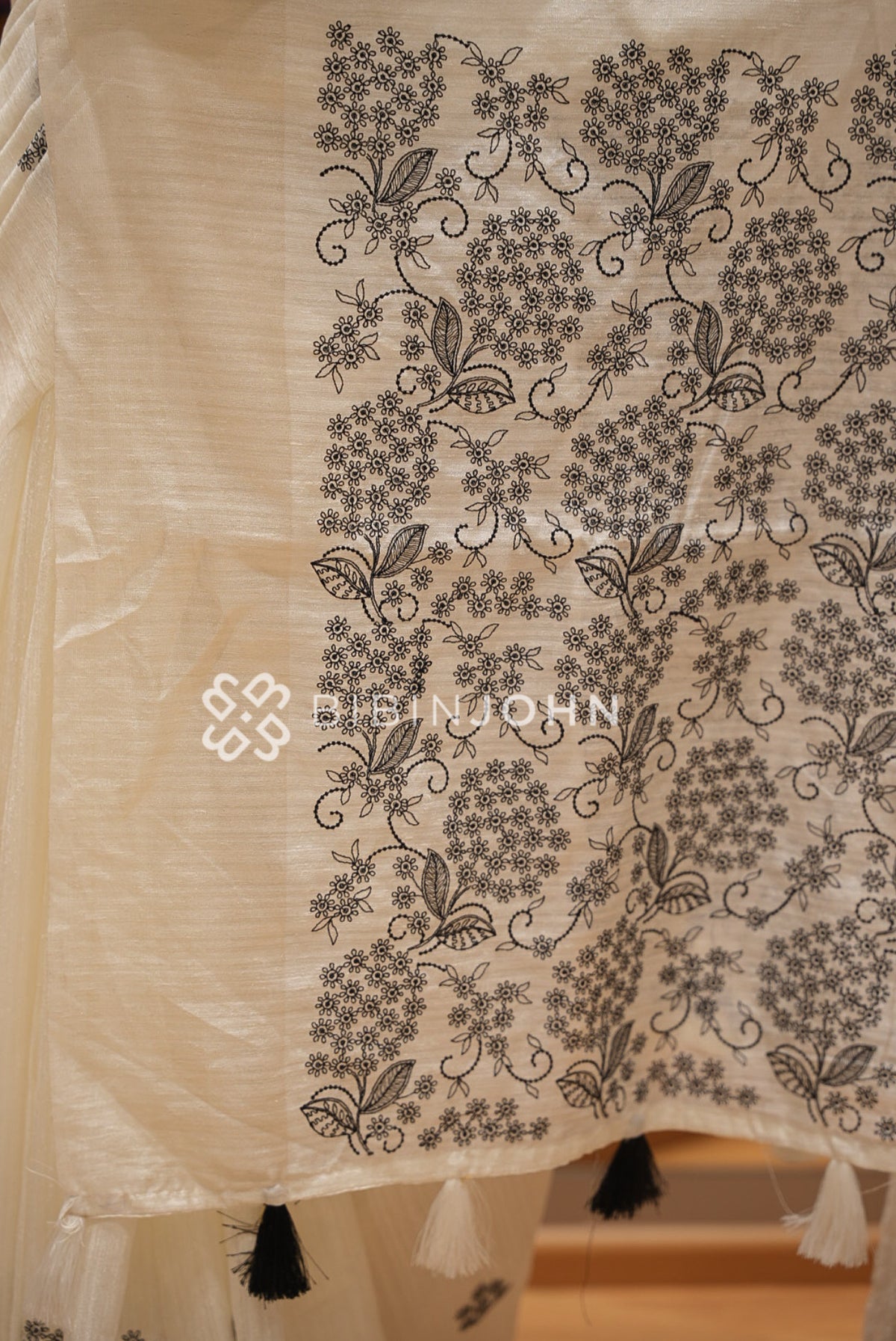 Matka Art Embroidery Saree For Women Ivory White BJ1650