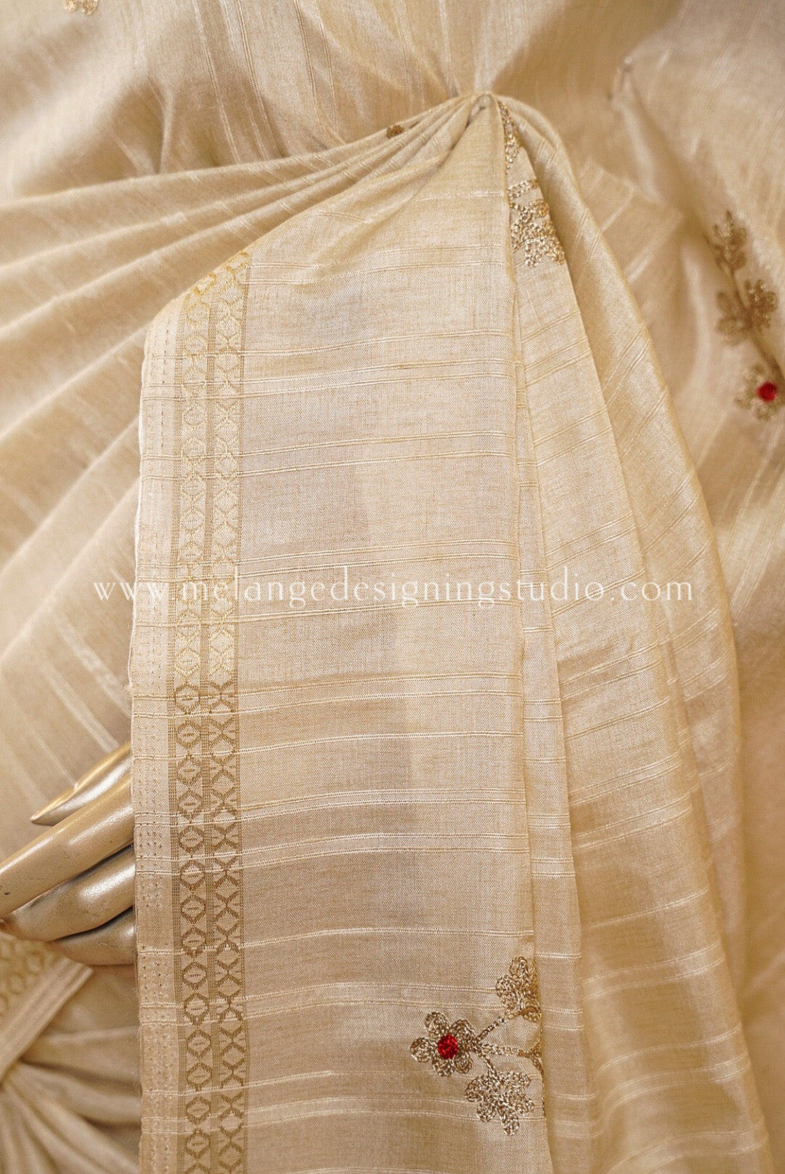 Silk Embroidery Saree MDS0031