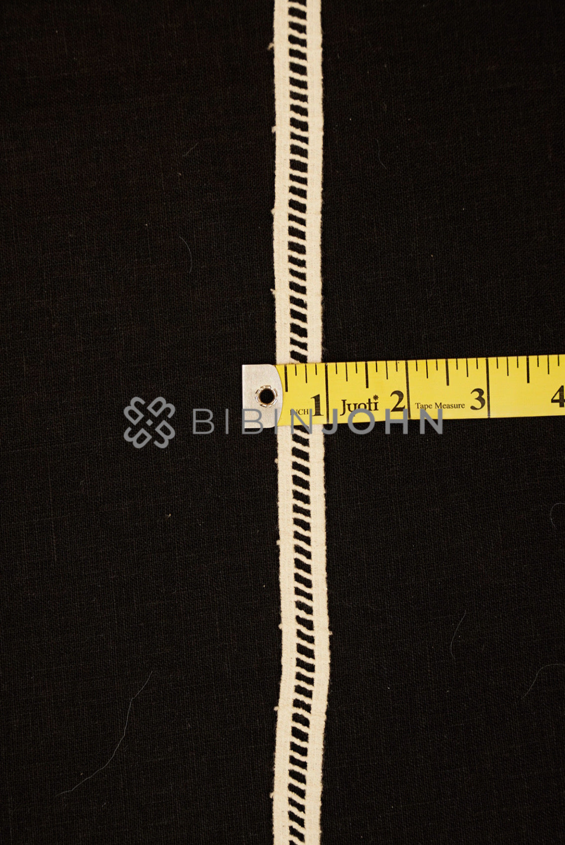 Cotton Lace Off White close view