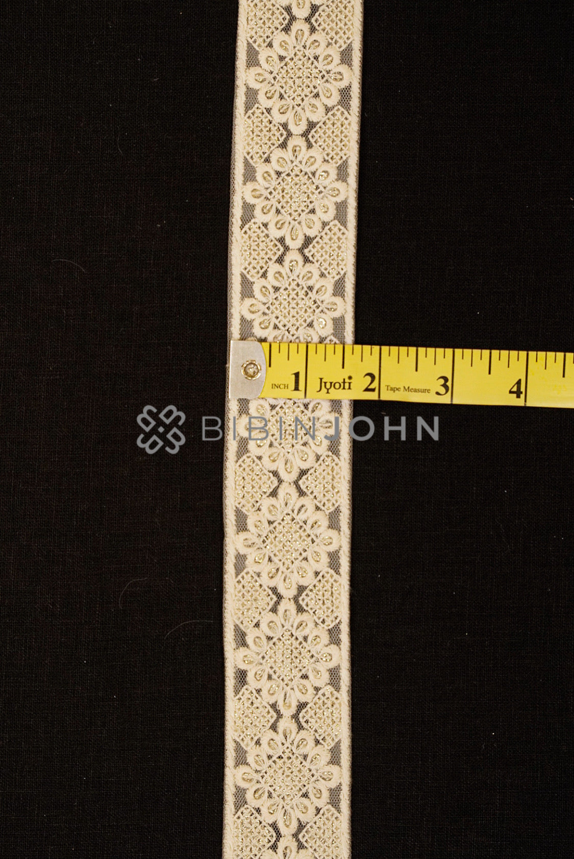 Lucknow Lace Off White close view
