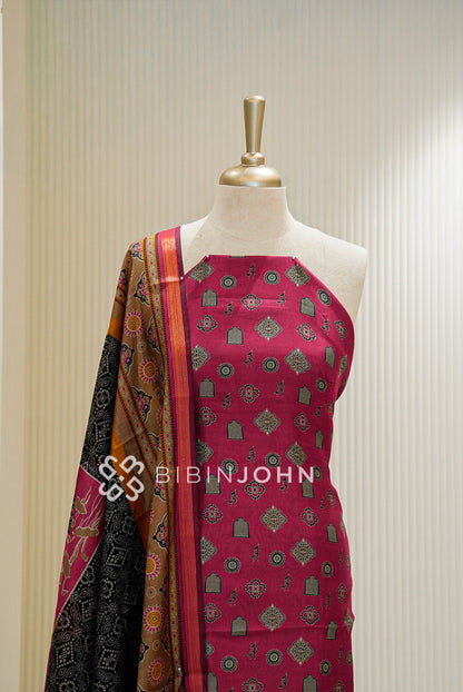 Printed Chanderi Unstitched Salwar Suit Material Magenta Pink CLOSE VIEW