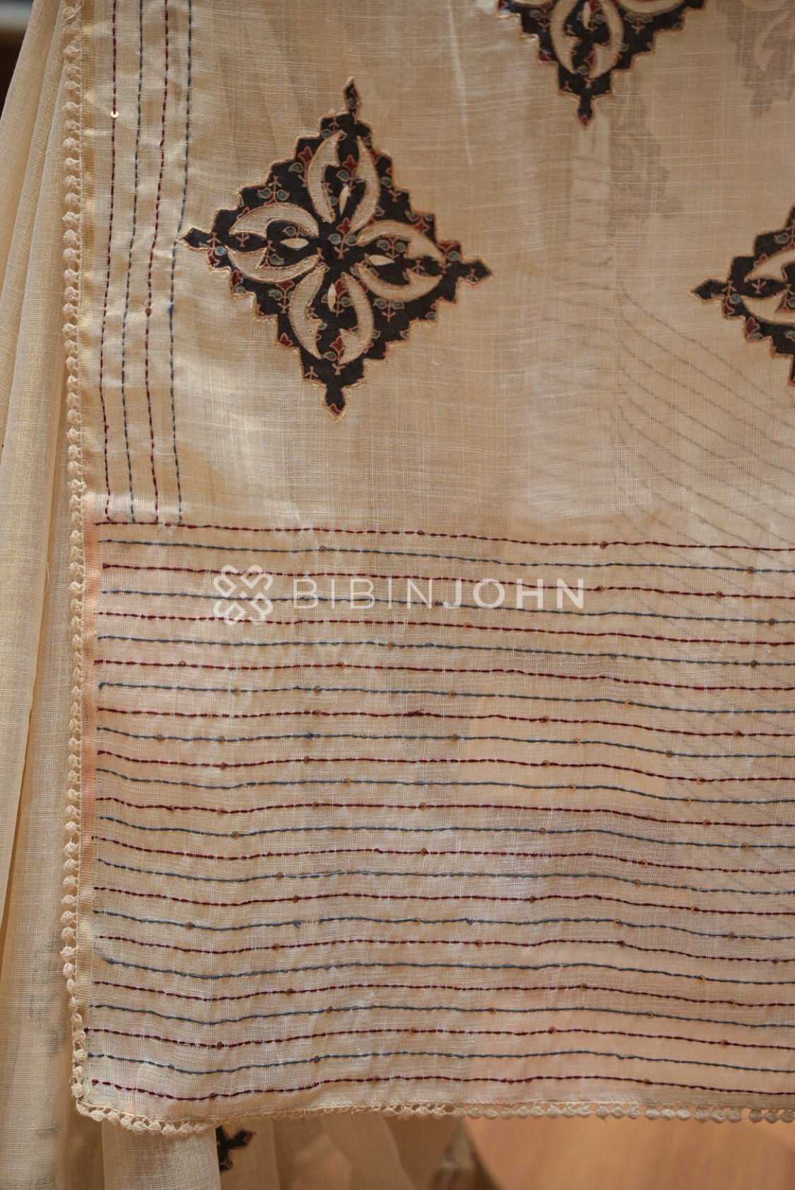 Tissue Linen Applique Saree For Women Ivory Beige pallu