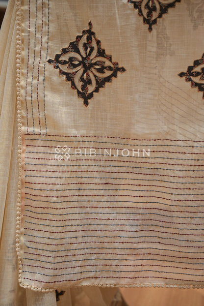 Tissue Linen Applique Saree For Women Ivory Beige pallu
