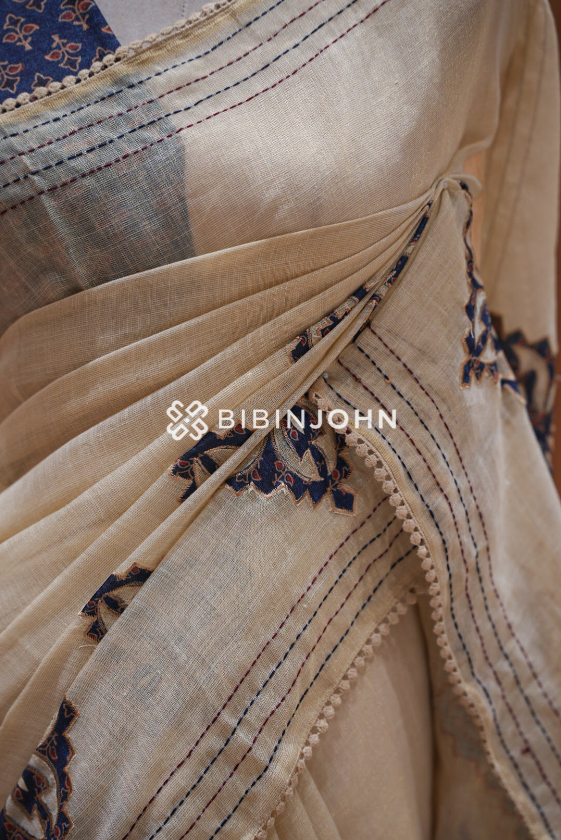 Tissue Linen Applique Saree For Women Ivory Beige SIDE VIEW