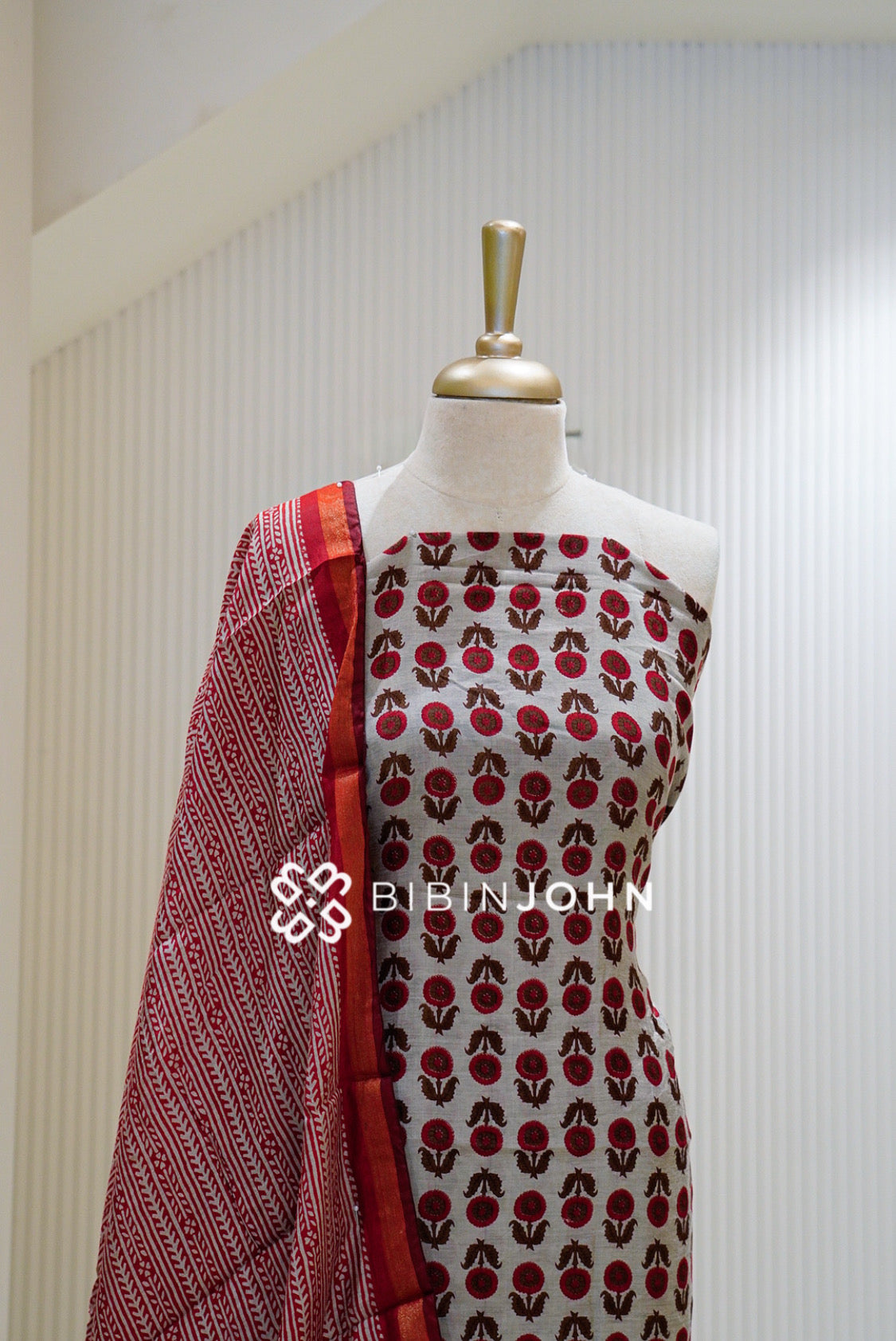 Art Maheshwari Unstitched Salwar Suit Material Grey close view