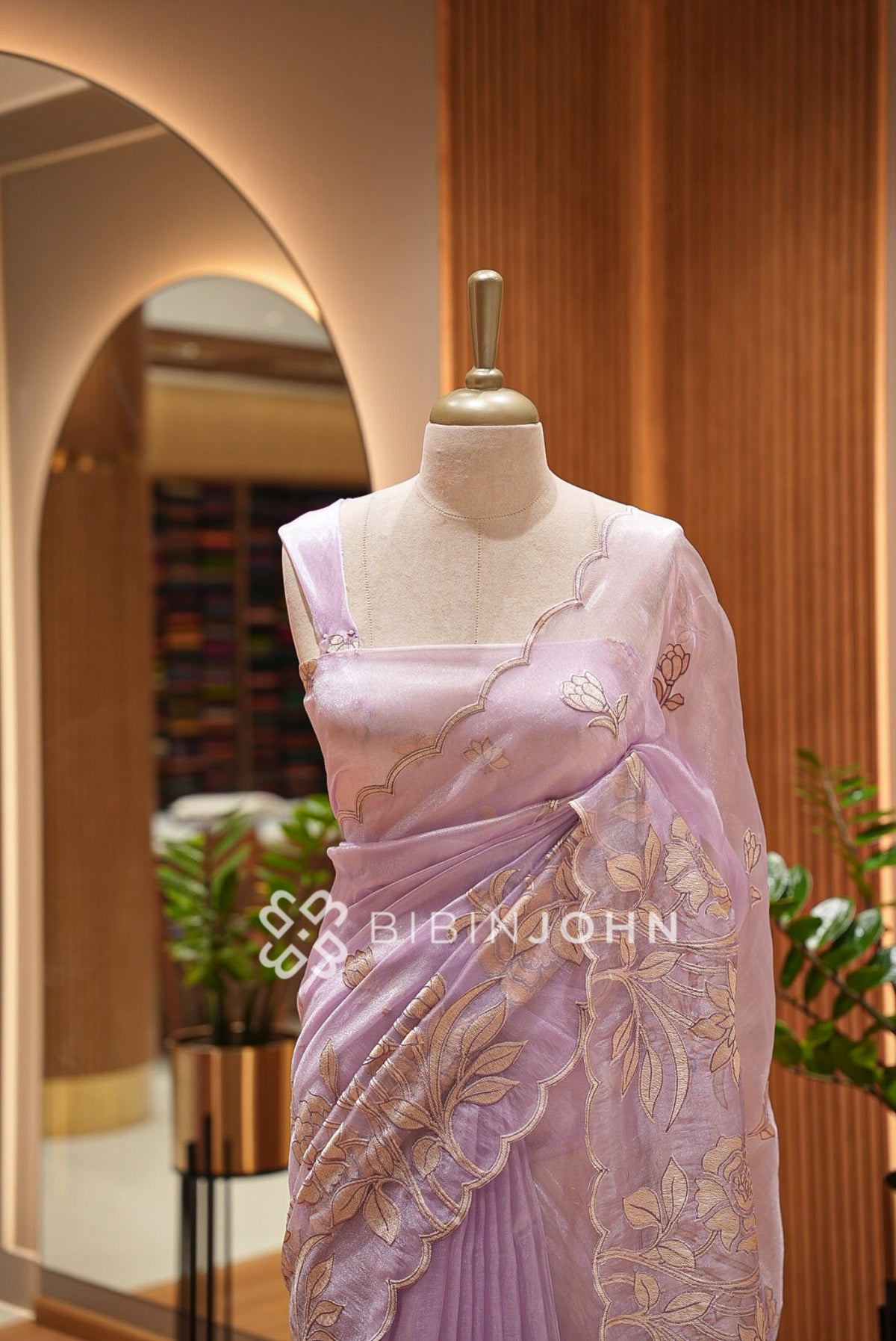 Tissue Organza Applique Saree For Women Lavender CLOSE VIEW