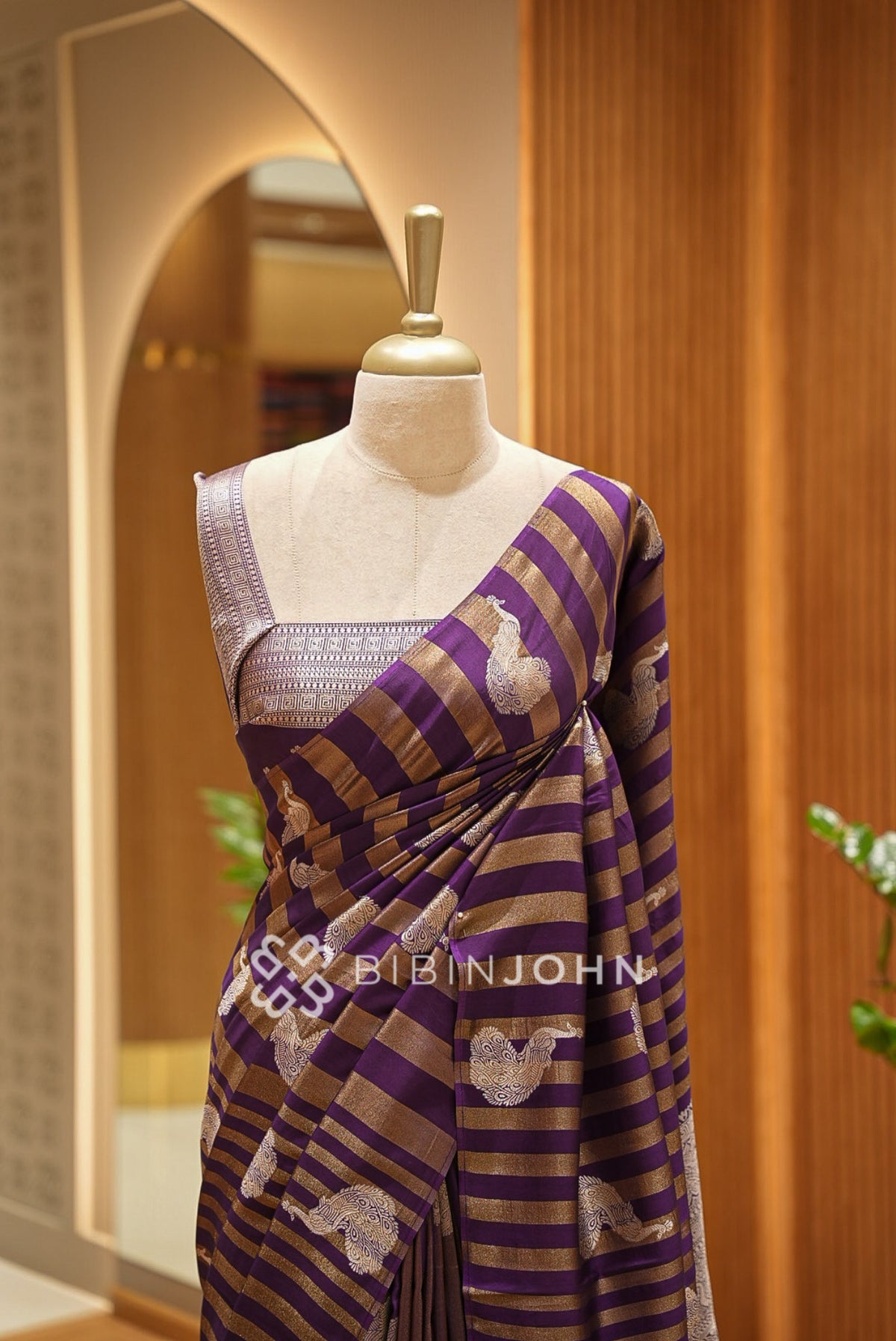 Silk Brocade Saree For Women Deep Purple CLOSE VIEW