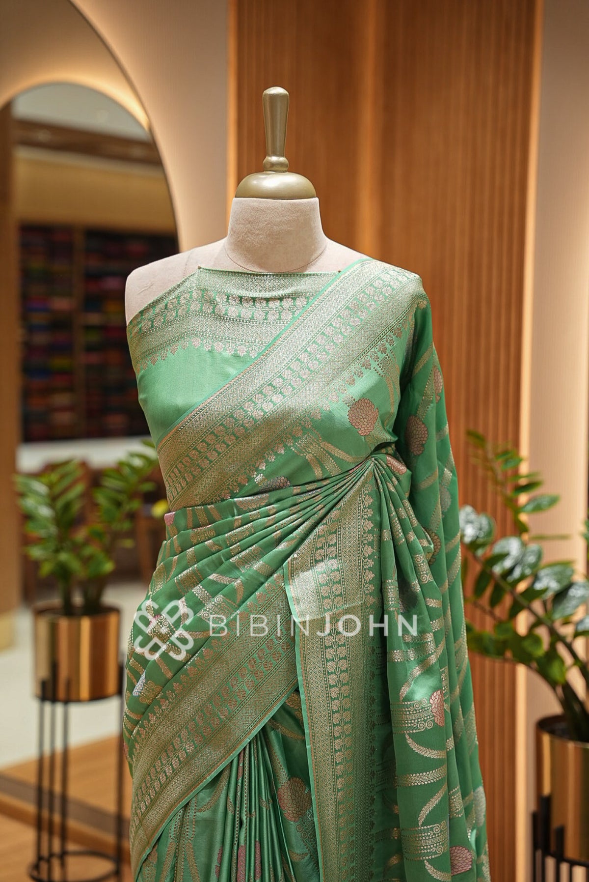 Silk Brocade Saree For Women Sage Pista Green CLOSE VIEW