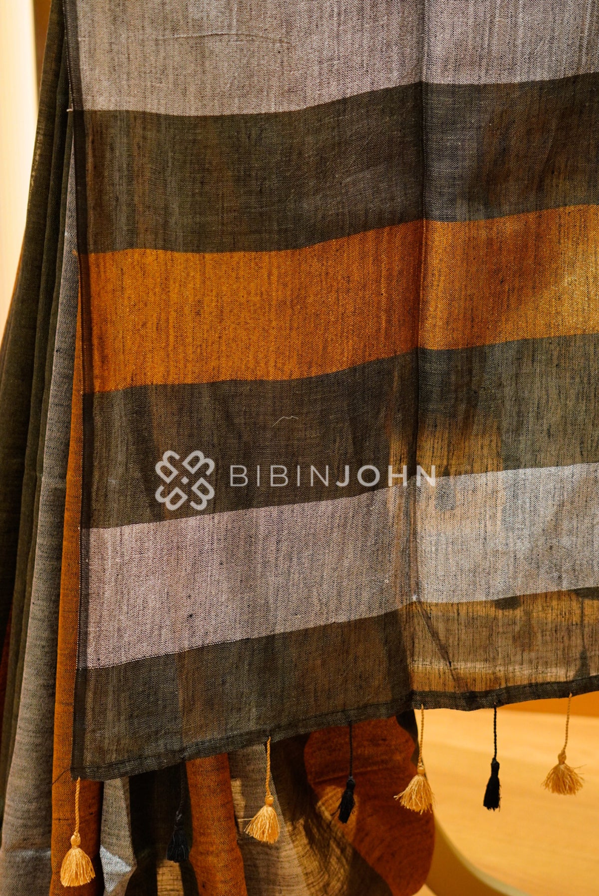 Pure Linen Saree For Women Dark Olive Grey PALLU