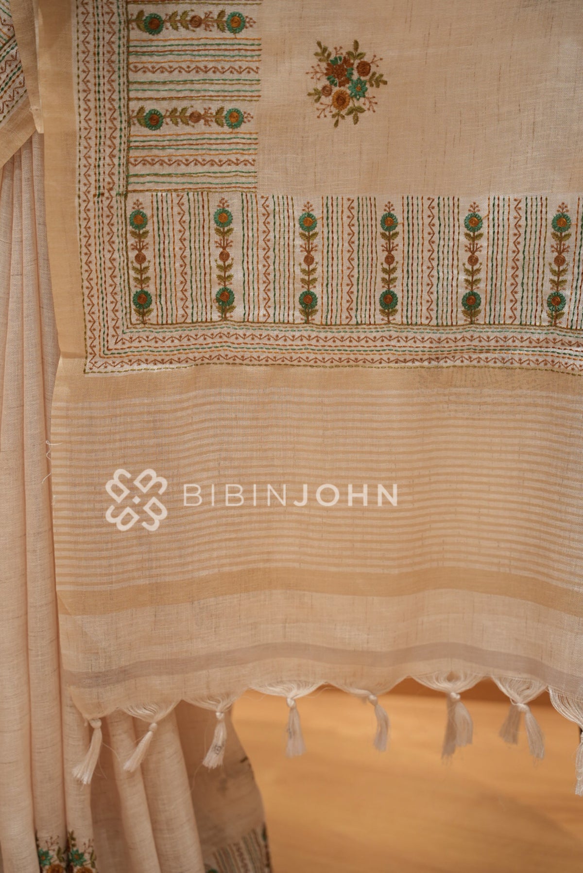 Art Linen Embroidery Saree For Women Beige PALLU