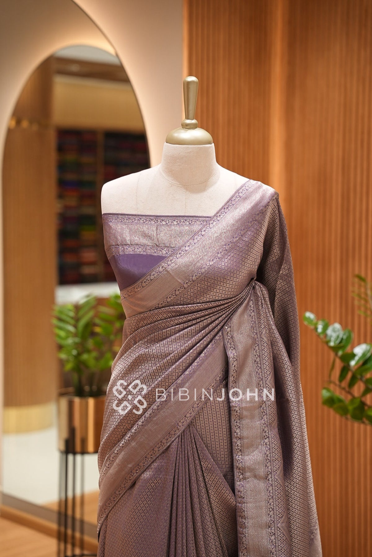 Silk Brocade Saree For Women Dusty Lavender CLOSE VIEW