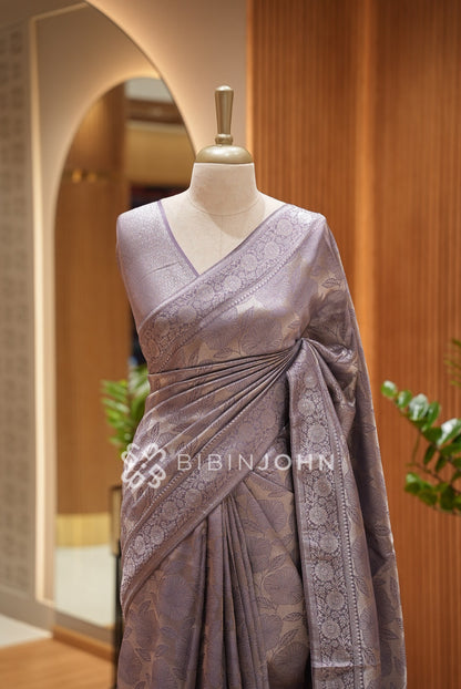 Silk Brocade Saree For Women Dusty Lavender CLOSE VIEW