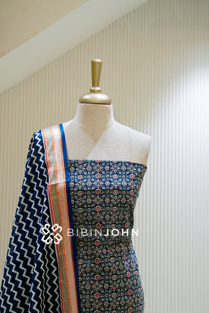 Printed Cotton Unstitched Salwar Suit Material Navy Blue CLOSE VIEW