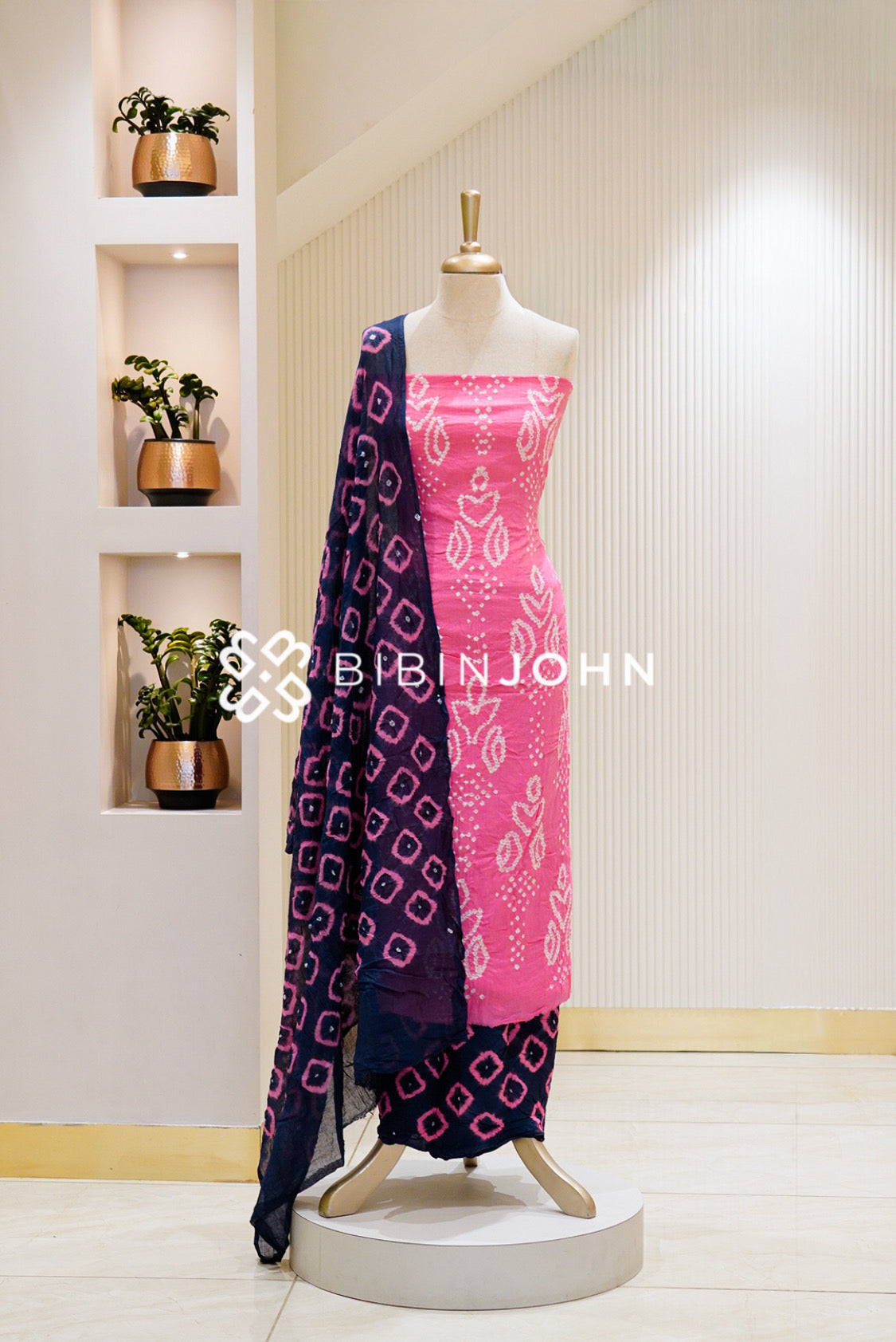 Bandhani Unstitched Salwar Suit Material Pink 