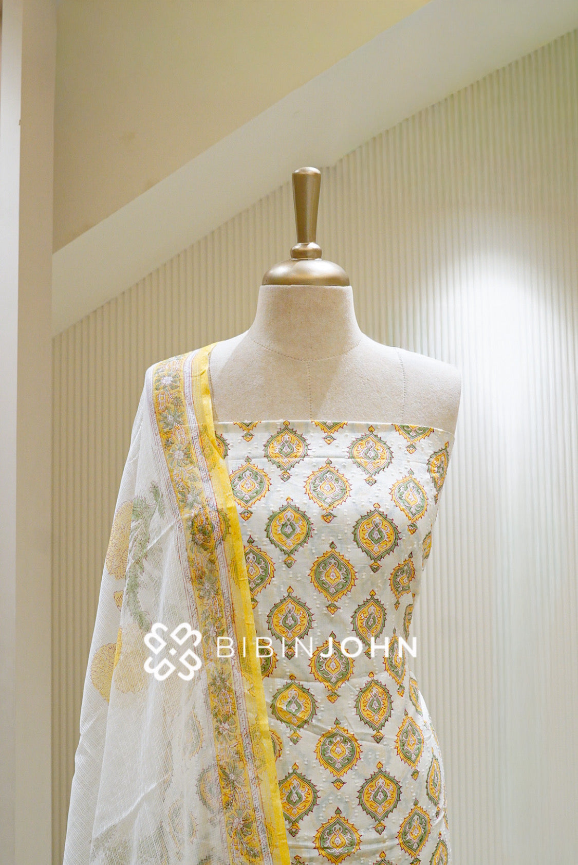 Printed Cotton Unstitched Salwar Suit Material Off-White  CLOSE VIEW