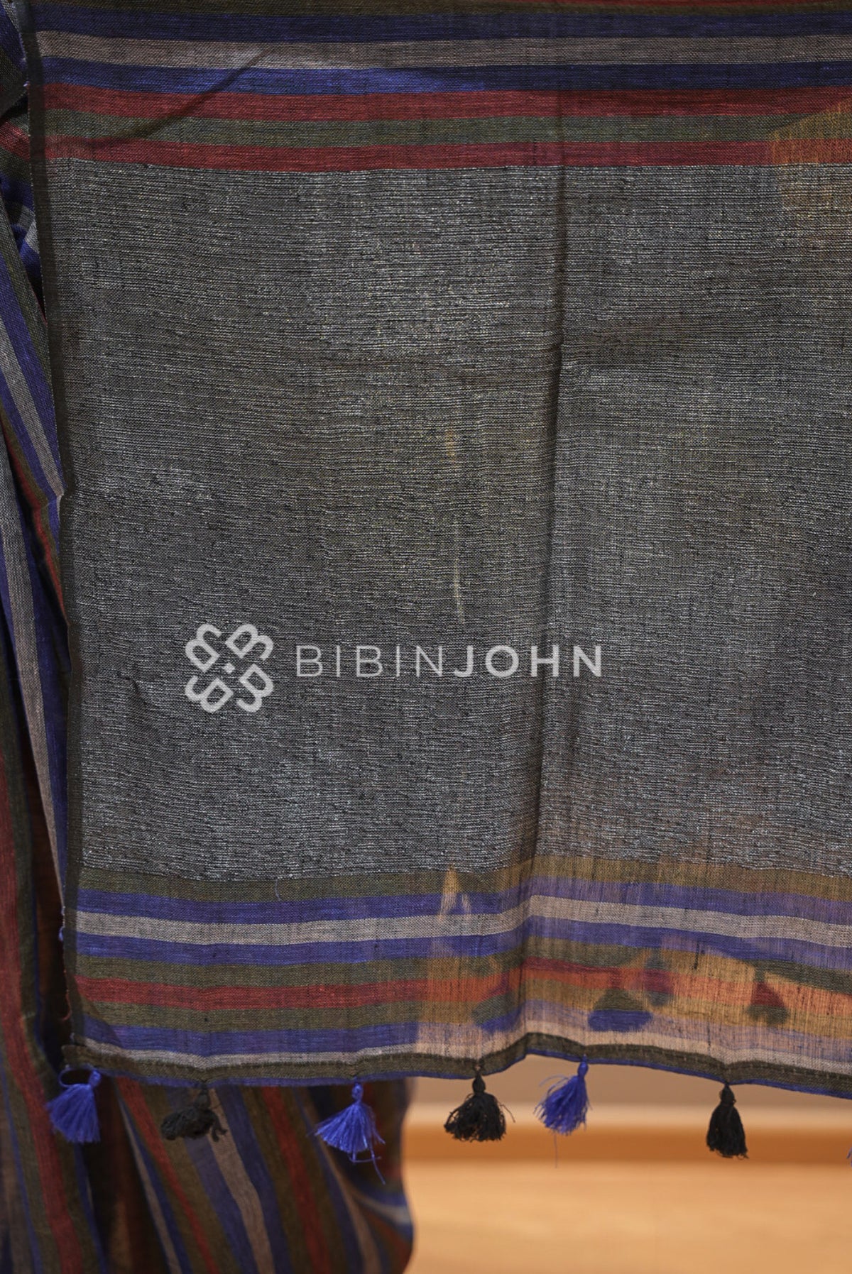 Linen Saree For Women Charcoal Black  PALLU