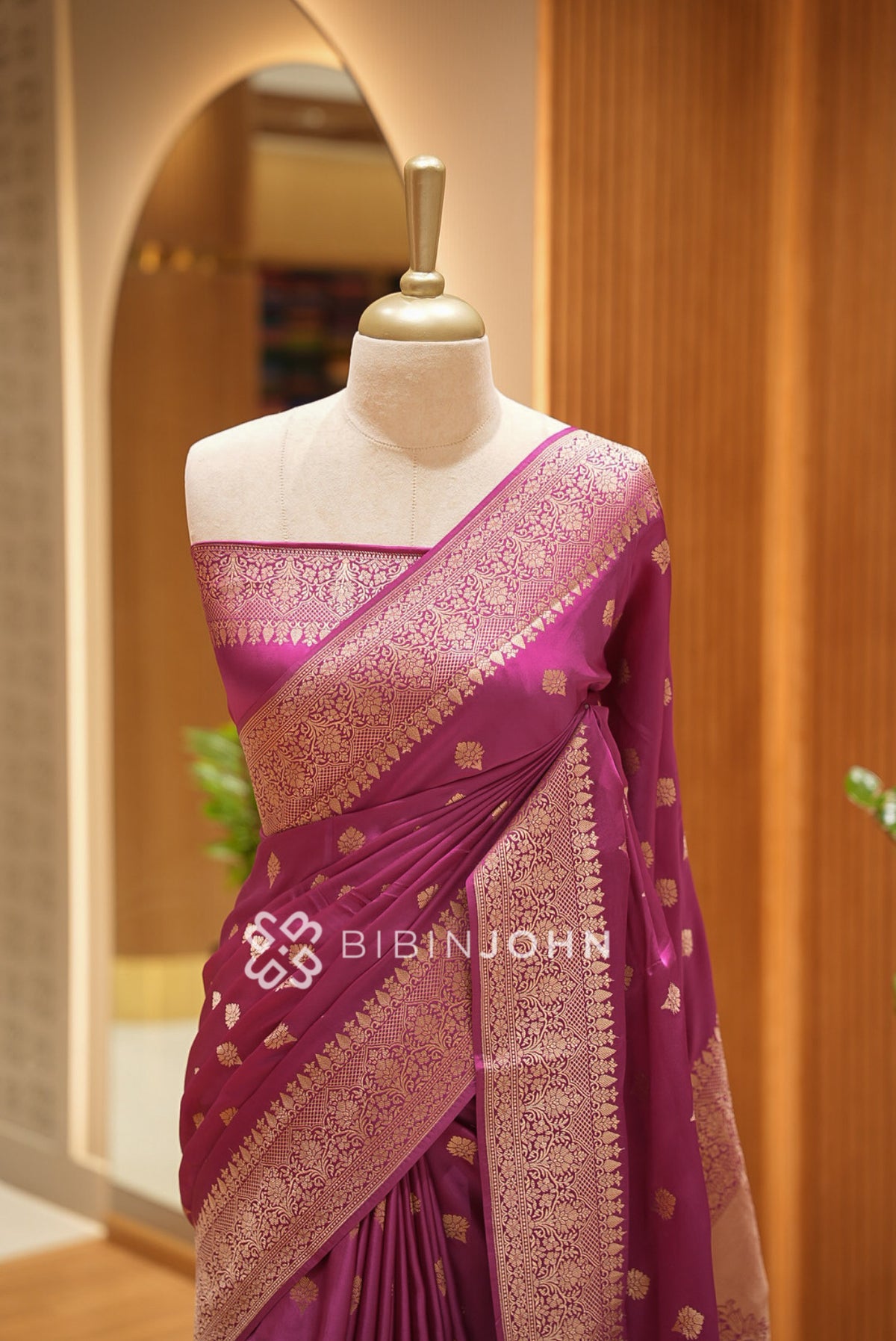 Silk Brocade Saree For Women Wine-Purple  CLOSE VIEW