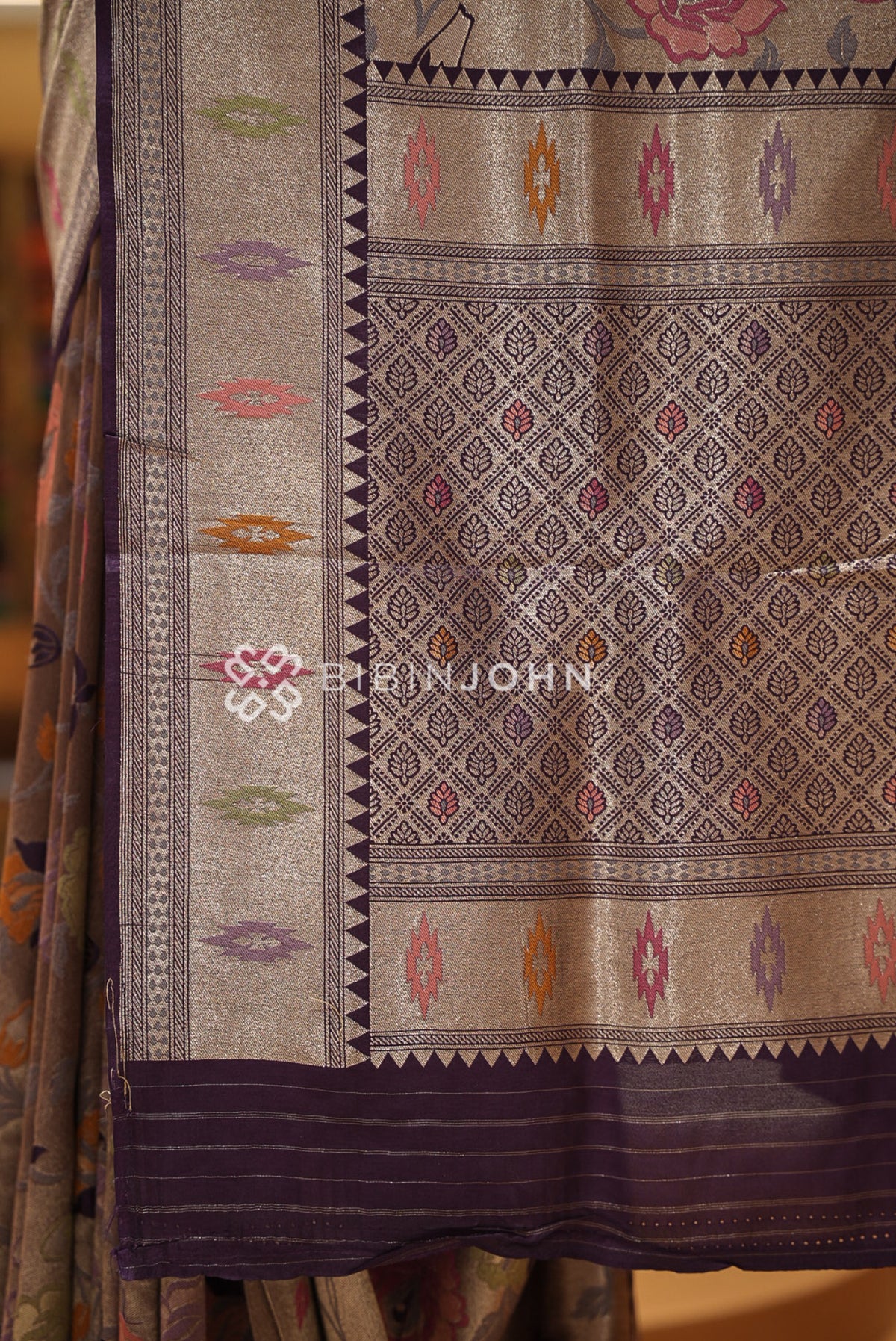 Silk Brocade Saree For Women pallu