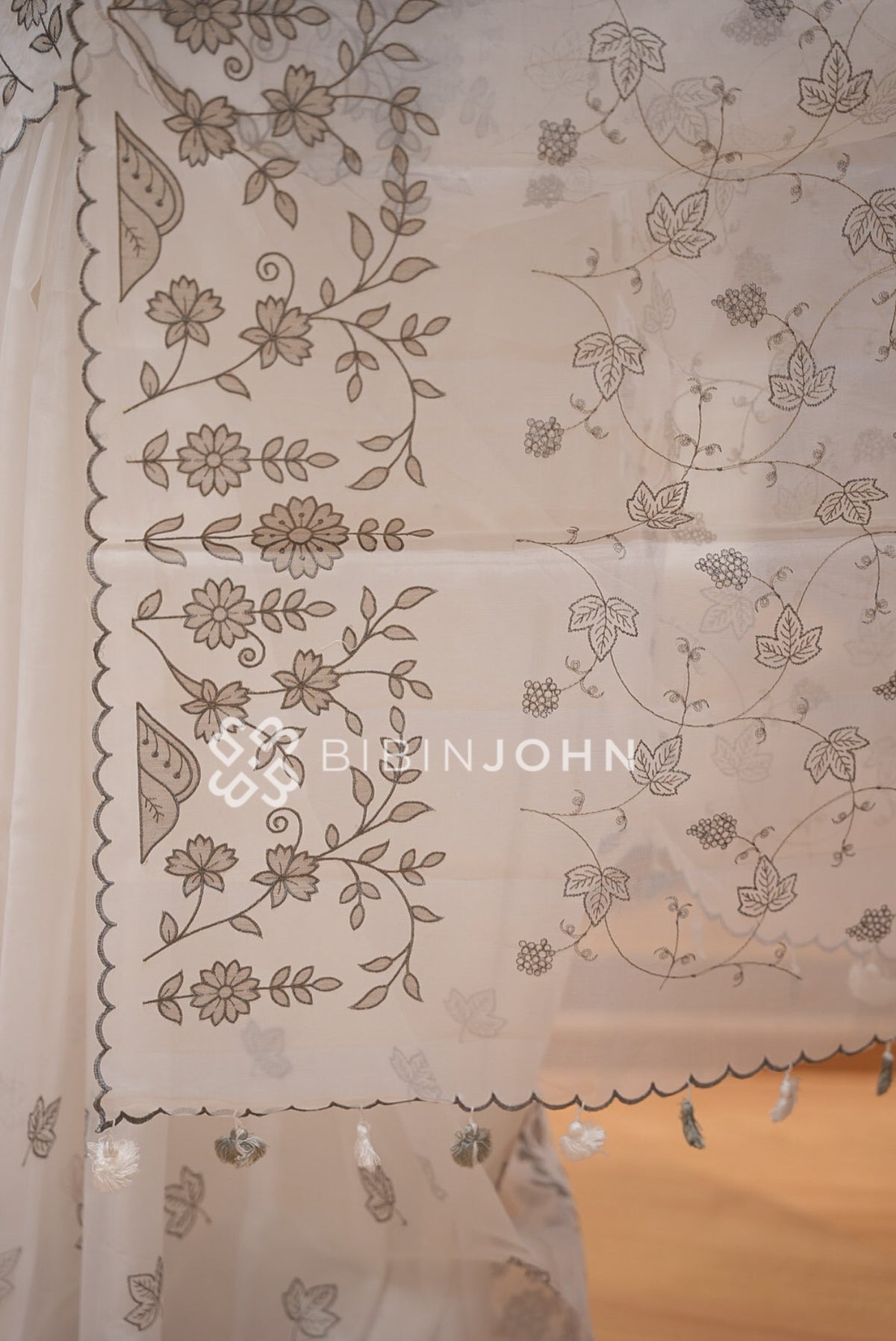 Organza Embroidery Saree For Women Ivory white  PALLU
