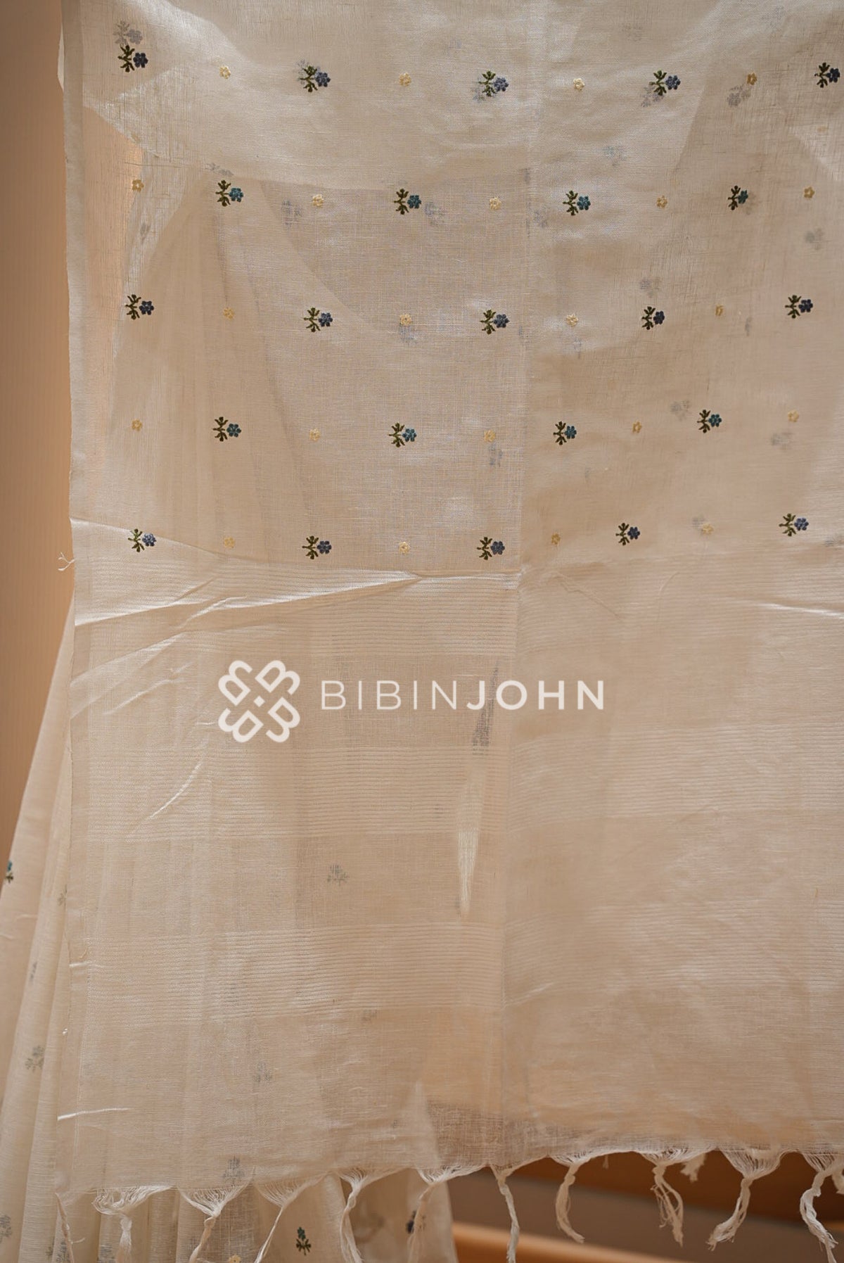 Linen Embroidery Saree Ivory-White BJ0942