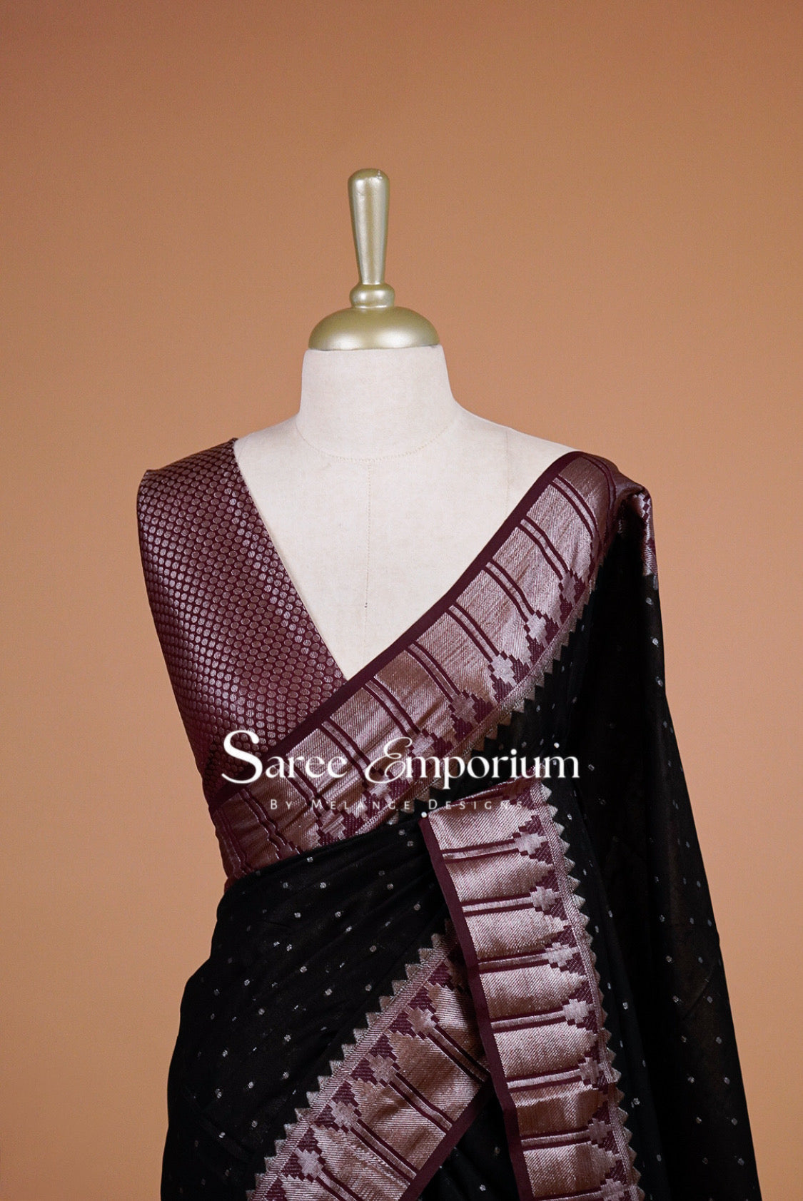 Kanchi Banarasi Saree For Women Black with Wine-Maroon Close Up.