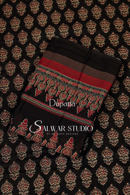 Printed Cotton Unstitched Salwar Suit Dress Material Black AC0219
