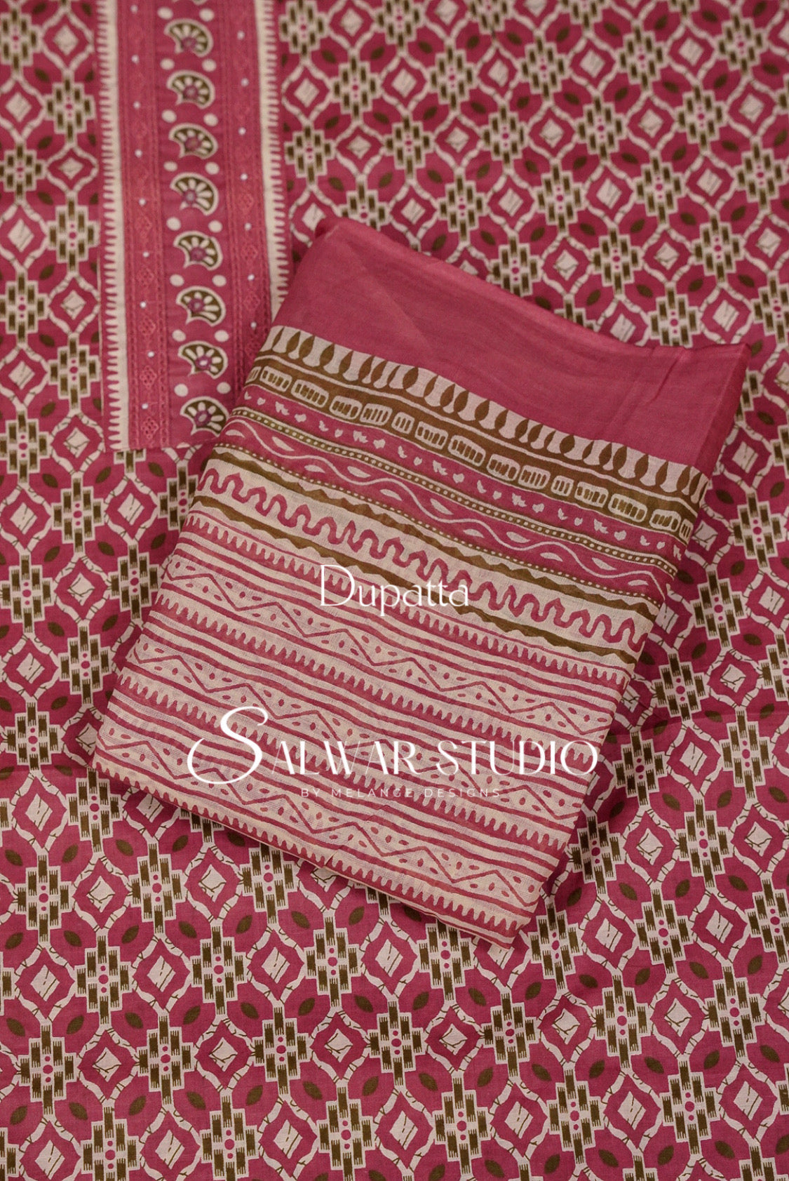 Printed Cotton Unstitched Salwar Suit Dress Material  Pink AC0242