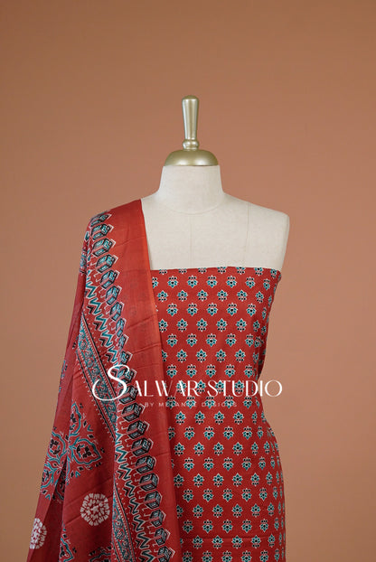 Printed Cotton Unstitched Salwar Suit Dress Material Close UP