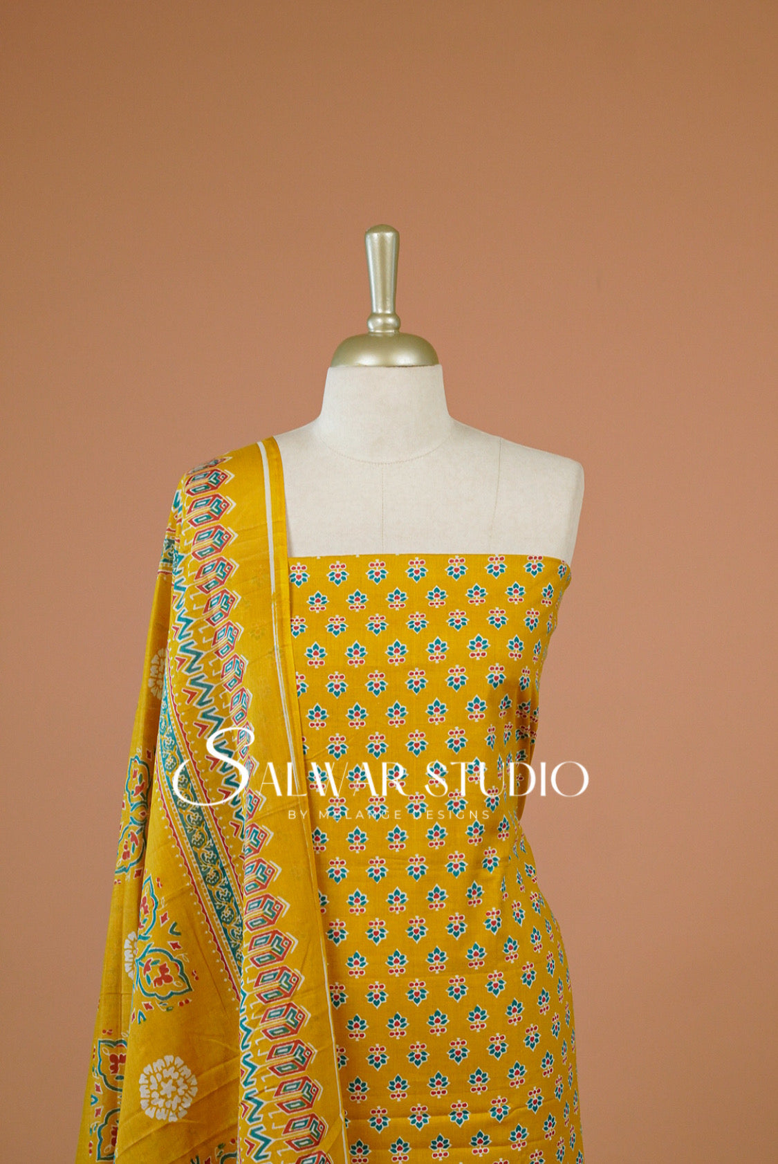 Printed Cotton Unstitched Salwar Suit Dress Material Close Up