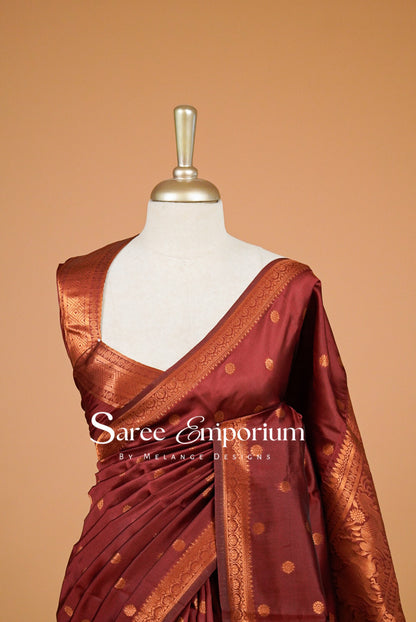 Semi Silk Saree For Women Deep Maroon -Close Up.