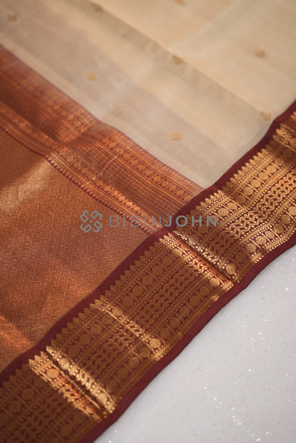 Silk Saree For Women Ivory CLOSE VIEW