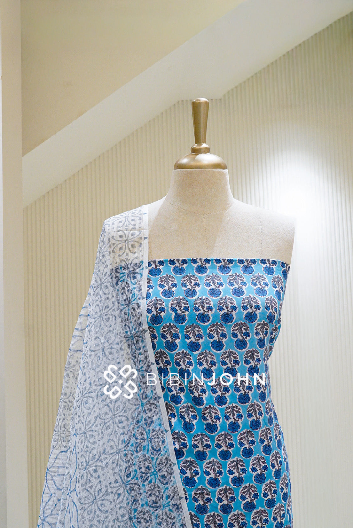 Printed Cotton Unstitched Salwar Suit Material Turquoise Blue CLOSE VIEW