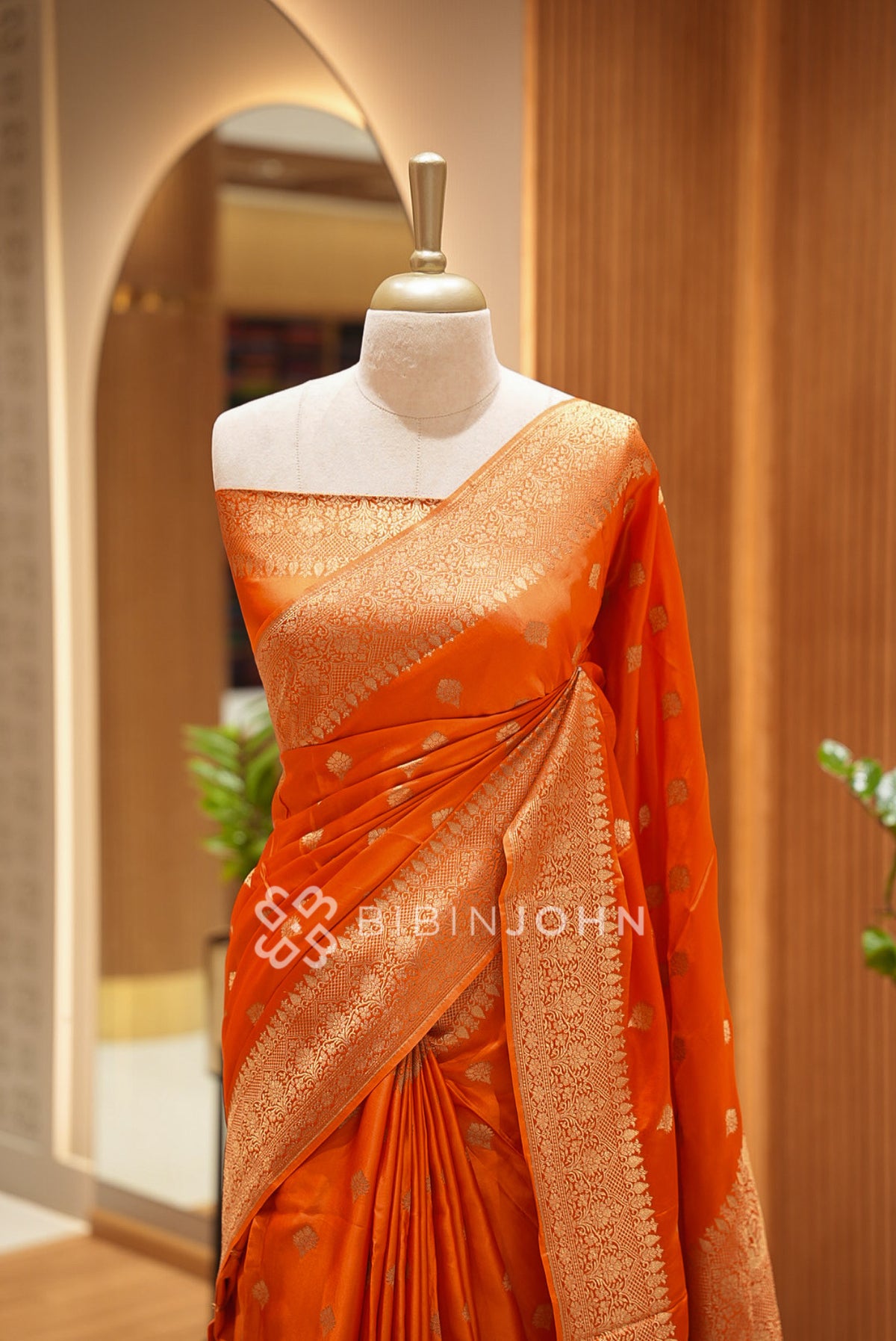 Silk Brocade Saree For Women Burnt Orange CLOSE VIEW